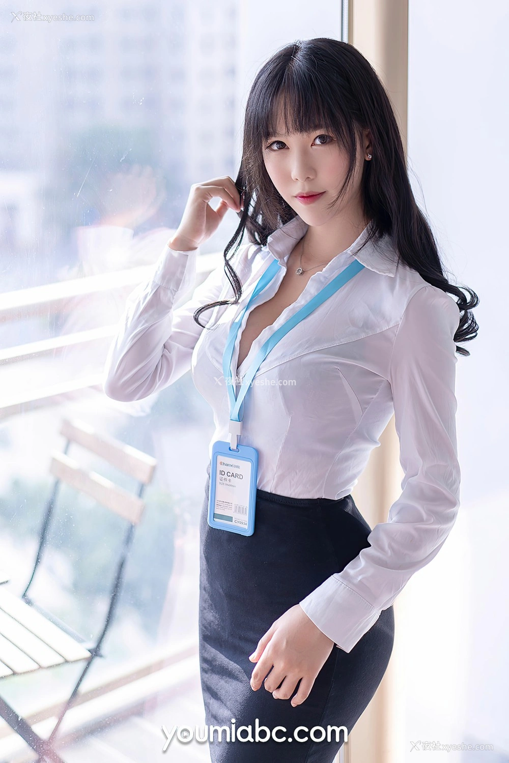 1P - [尤蜜YouMiabc] 抖娘利世 OL白领第二弹