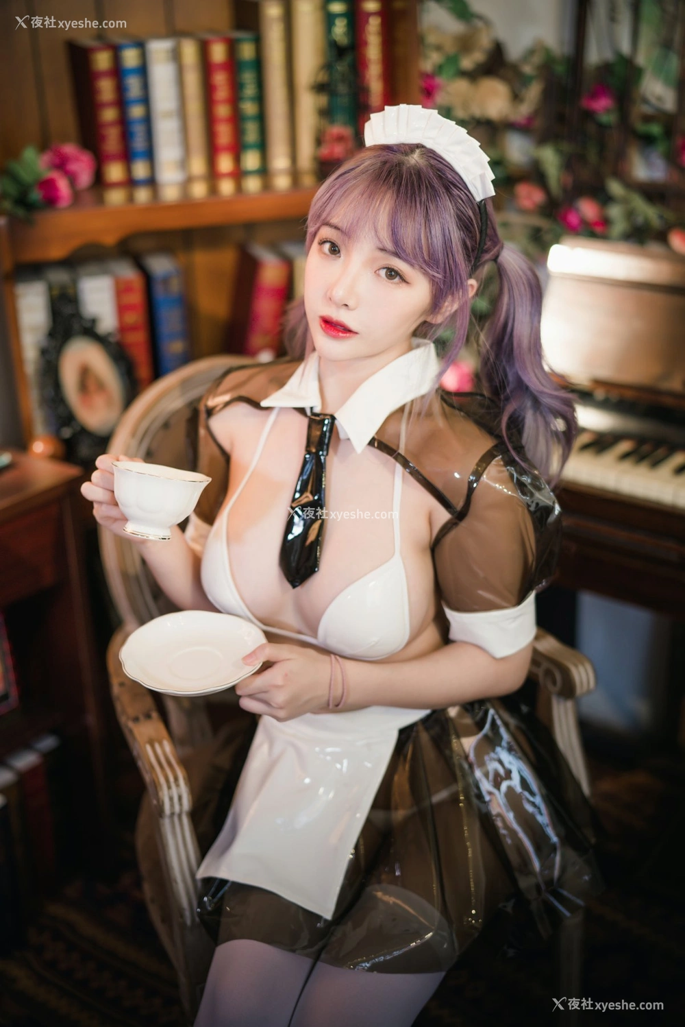 1P - 雯妹不讲道理 – 透明皮衣女仆