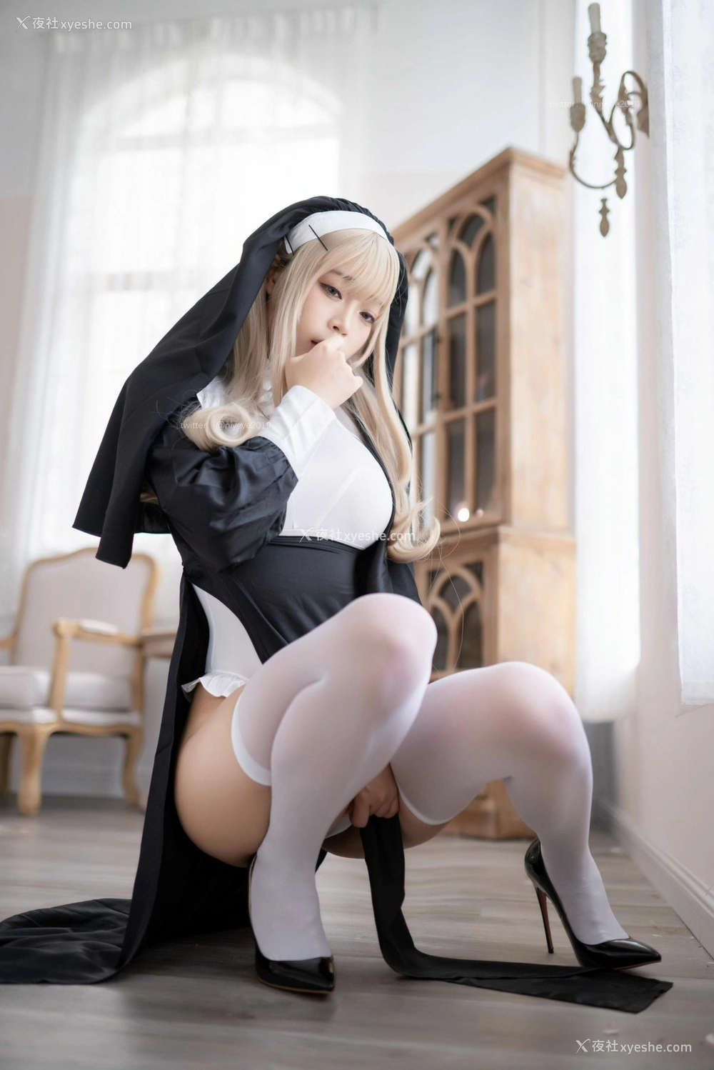 1P - 白烨 – 禁x欲修女