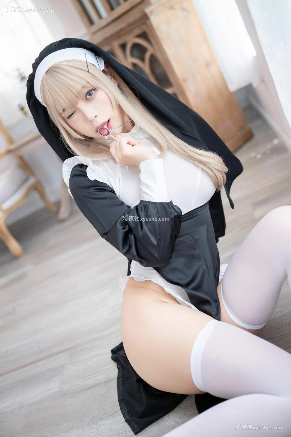 1P - 白烨 – 禁x欲修女