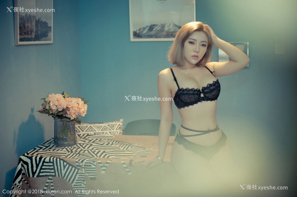 1P - [XIUREN秀人网] No.1077 萌汉药baby&筱慧模特合集