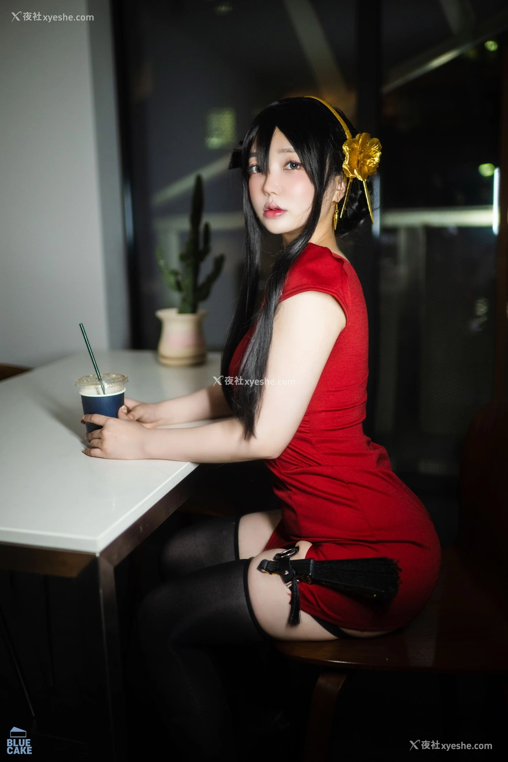 1P - [BLUECAKE] YeEun – Black Rose