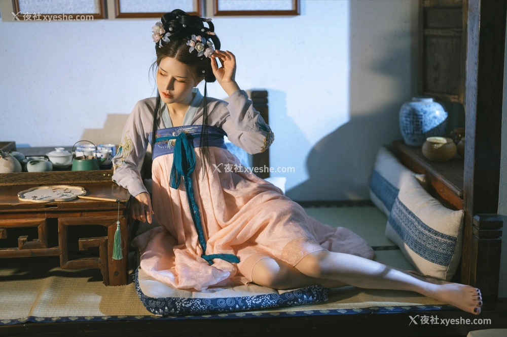 1P - 鹿八岁 – X铁手叫兽 汉服