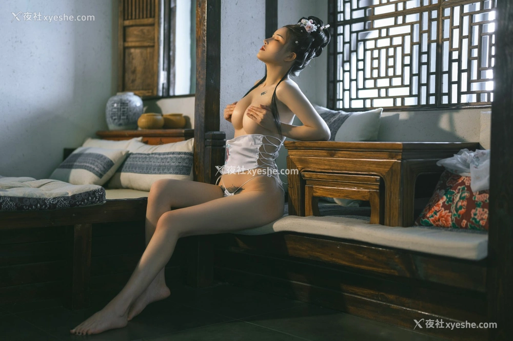 1P - 鹿八岁 – X铁手叫兽 汉服