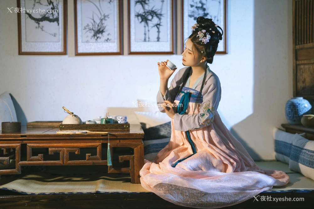 1P - 鹿八岁 – X铁手叫兽 汉服