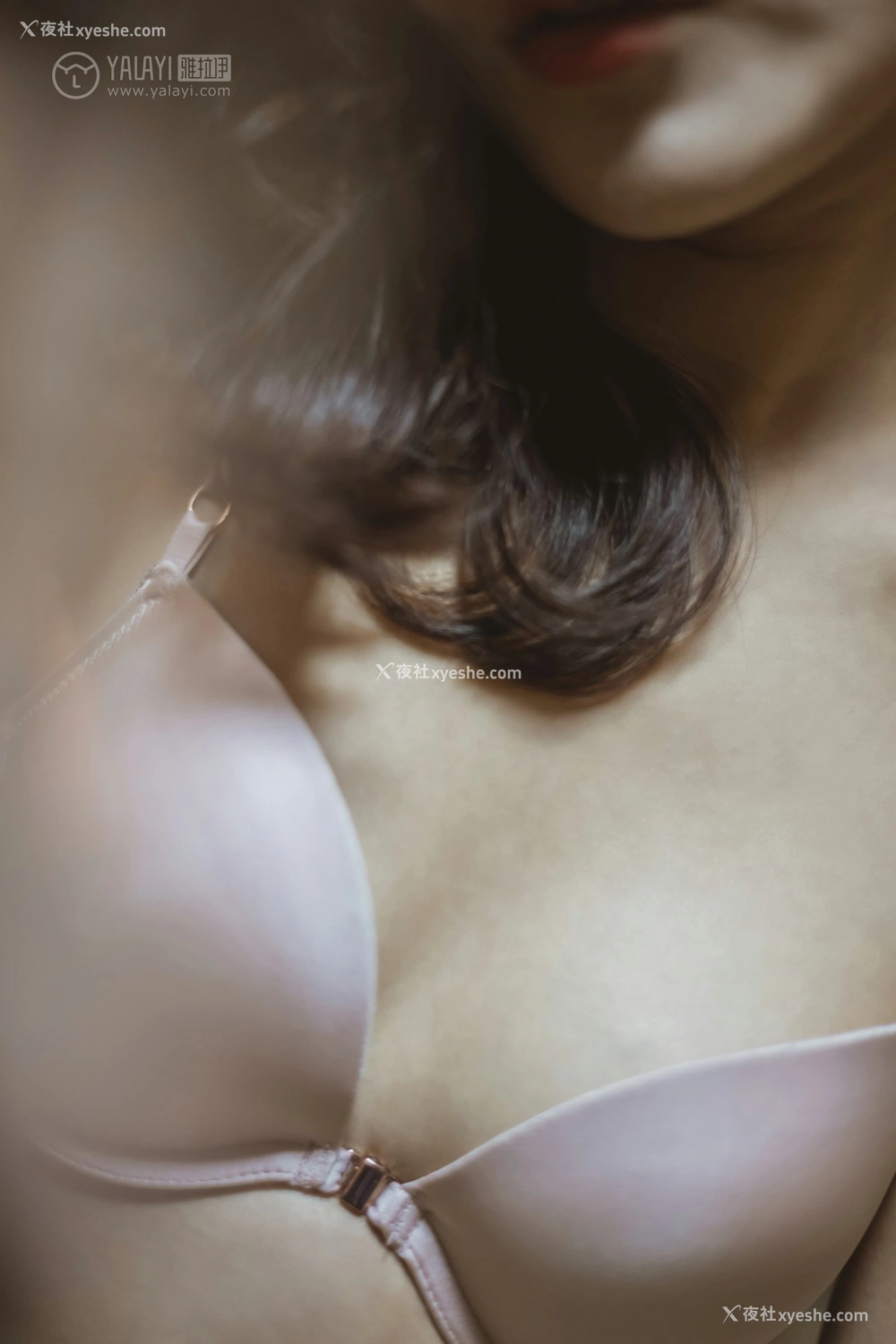 1P - [YALAYI雅拉伊] Y301 芷琳《角落里》
