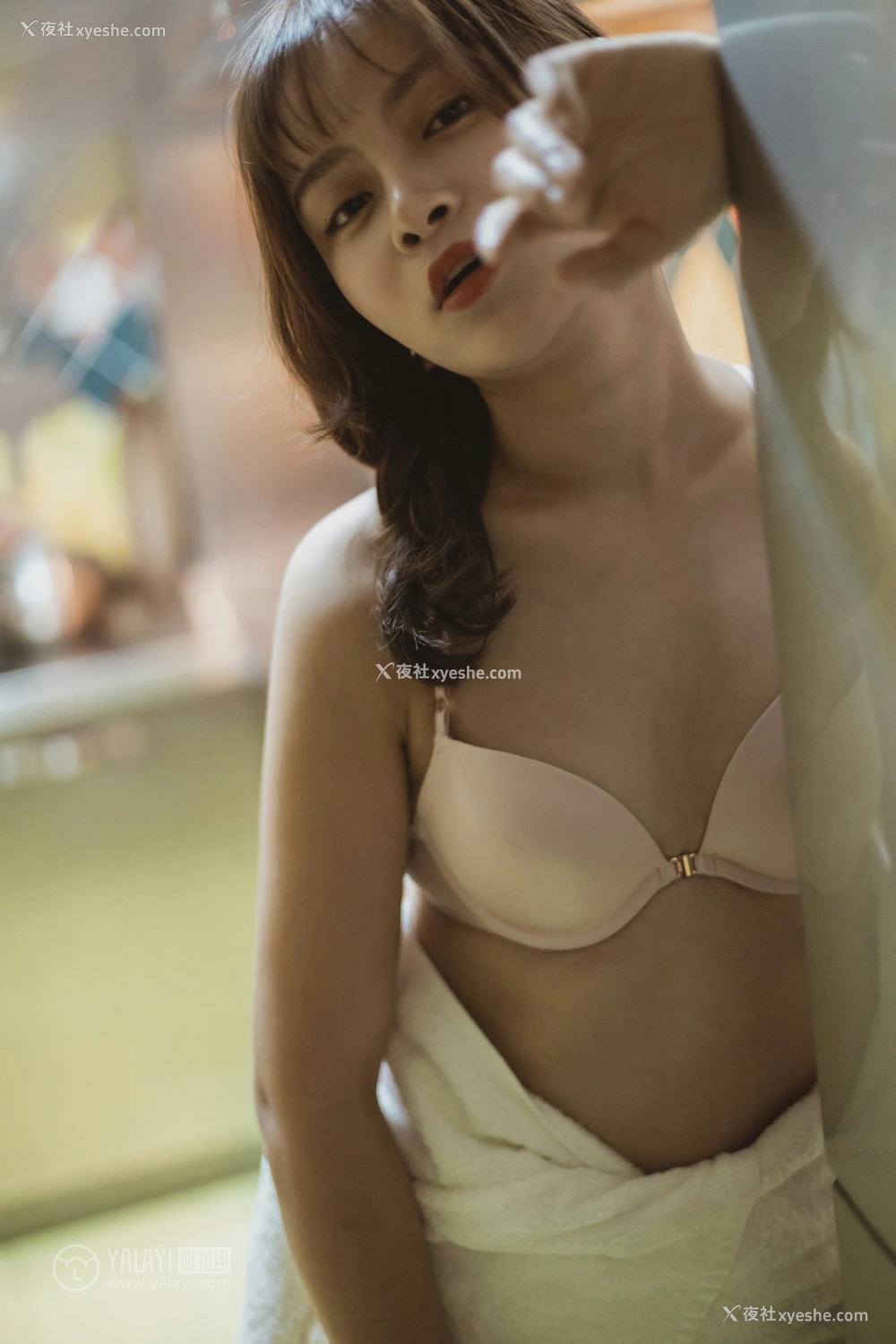 1P - [YALAYI雅拉伊] Y301 芷琳《角落里》