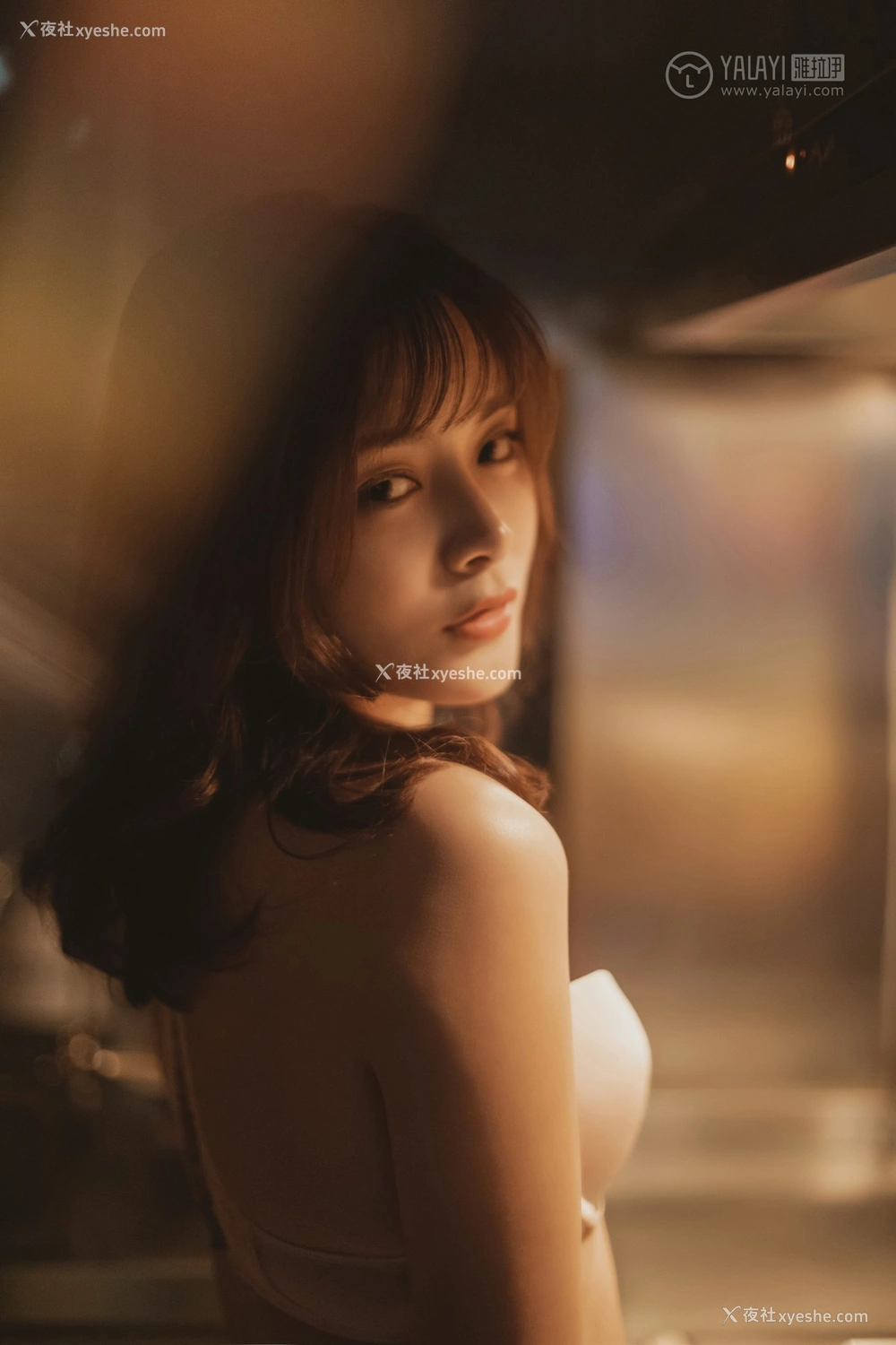 1P - [YALAYI雅拉伊] Y301 芷琳《角落里》