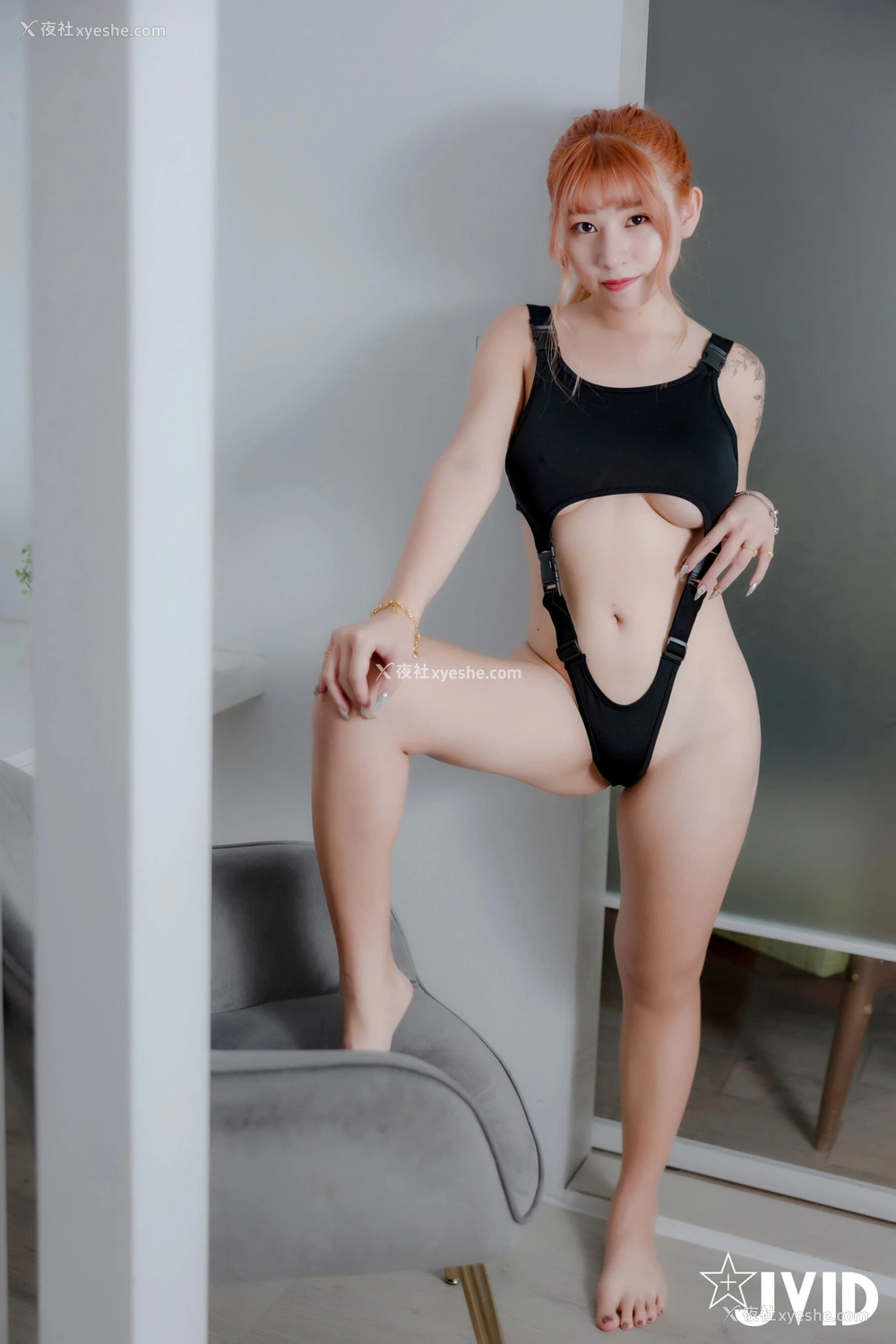 1P - Emma《健身女教练》