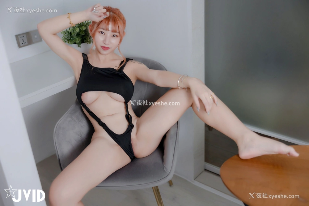 1P - Emma《健身女教练》
