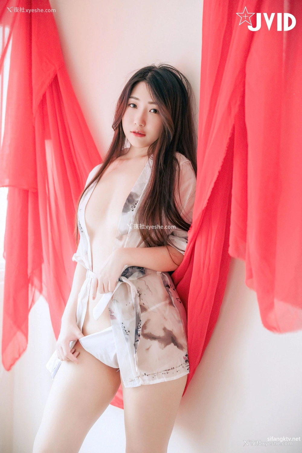 1P - 黎茉《性感棋盘女体盛》