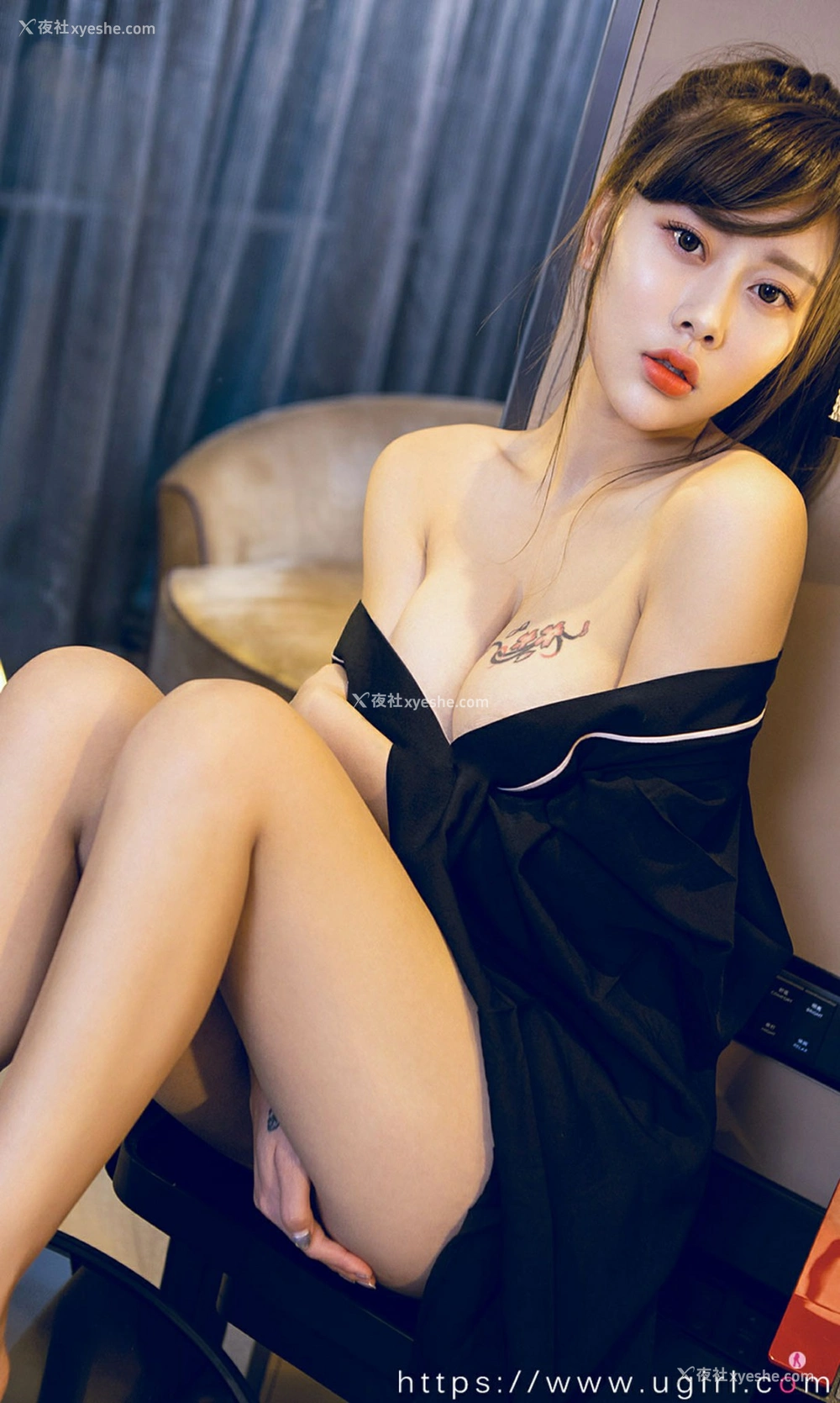 1P - [Ugirls尤果网]爱尤物 No.1779 艺宁 柔情派