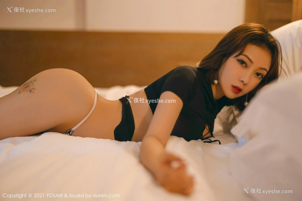 1P - [YOUMI尤蜜荟] VOL.699 果儿Victoria