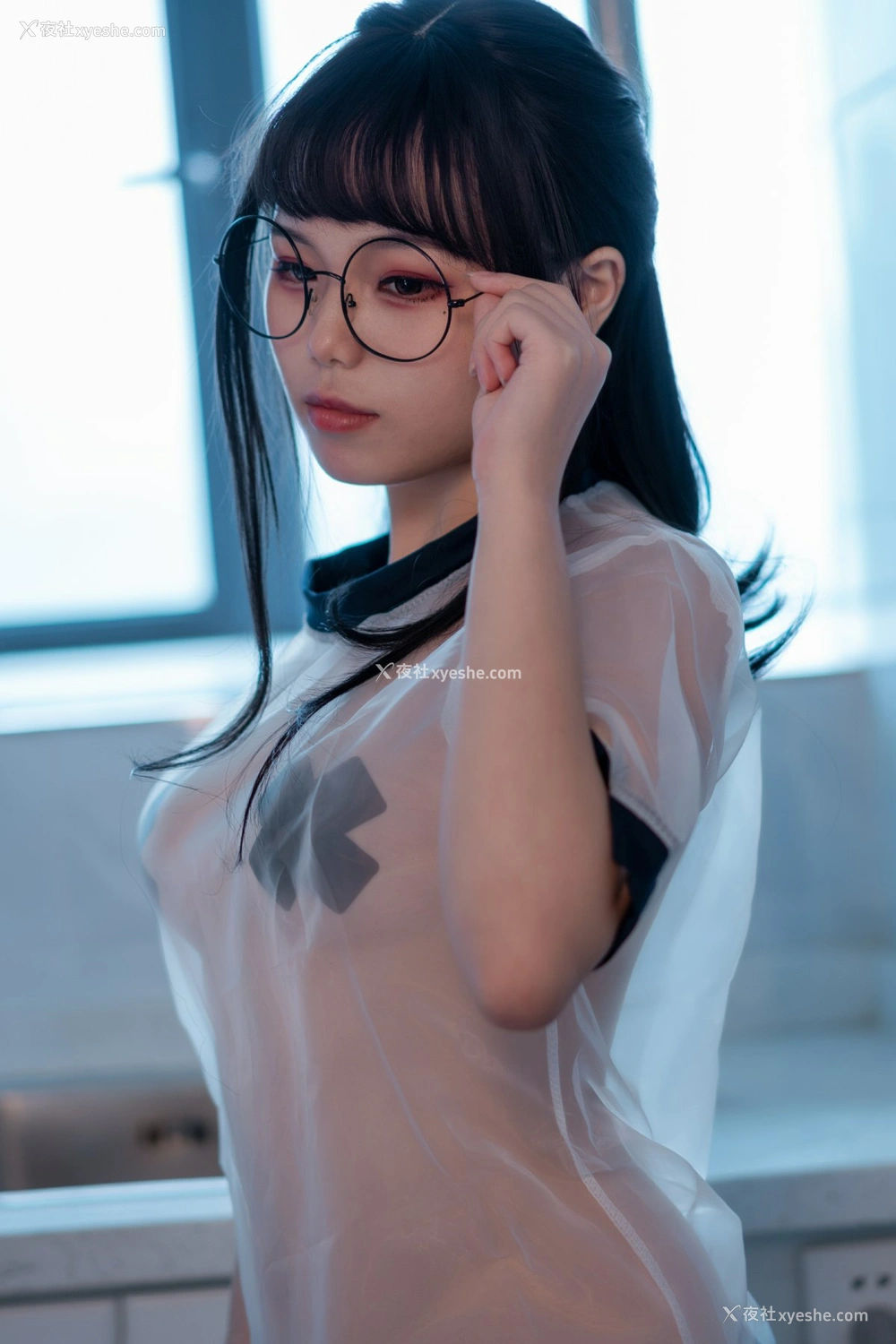 1P - 七月喵子 – 喝酸奶的眼镜娘