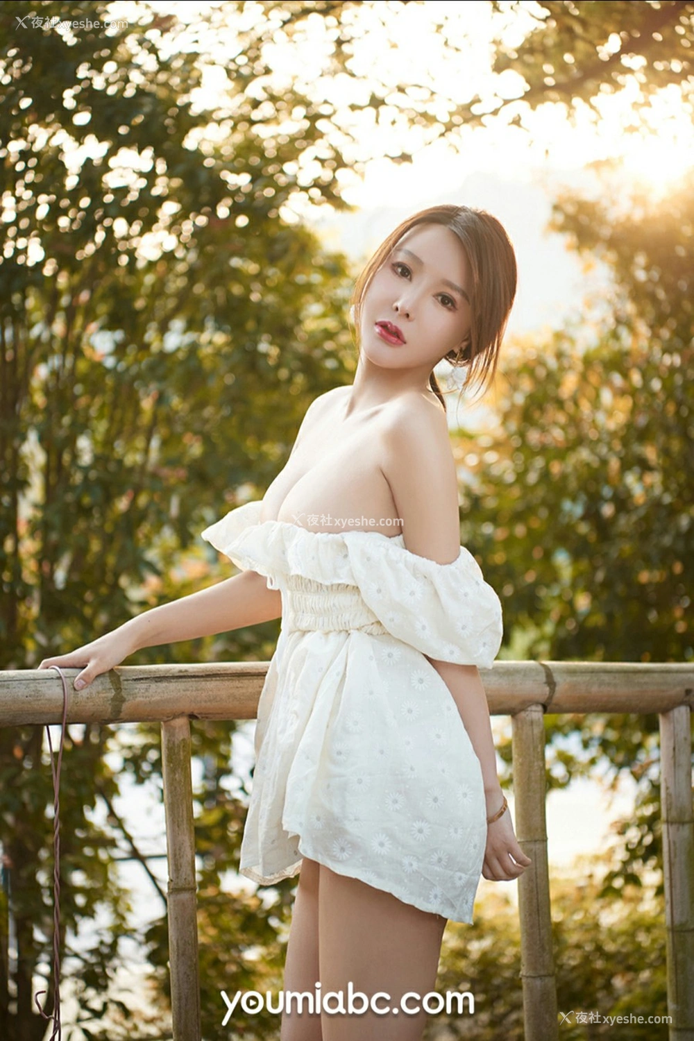 1P - [YouMi尤蜜] 李多多 黄昏之恋