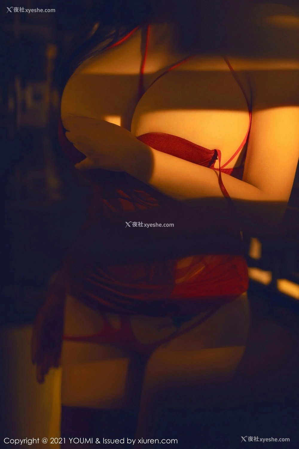 1P - [YOUMI尤蜜荟] VOL.711 允爾