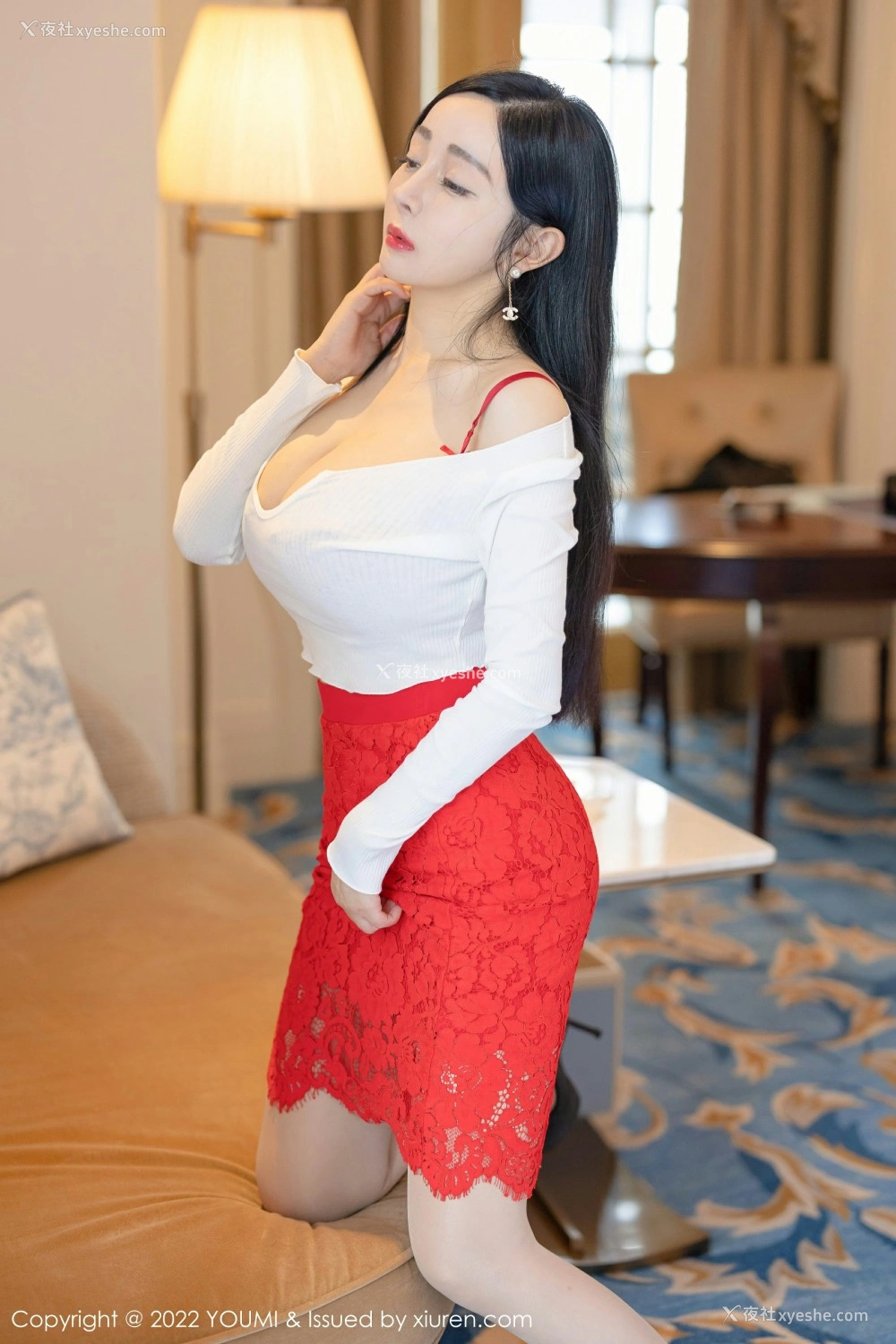 1P - [YOUMI尤蜜荟] VOL.746 允爾 酒店写真