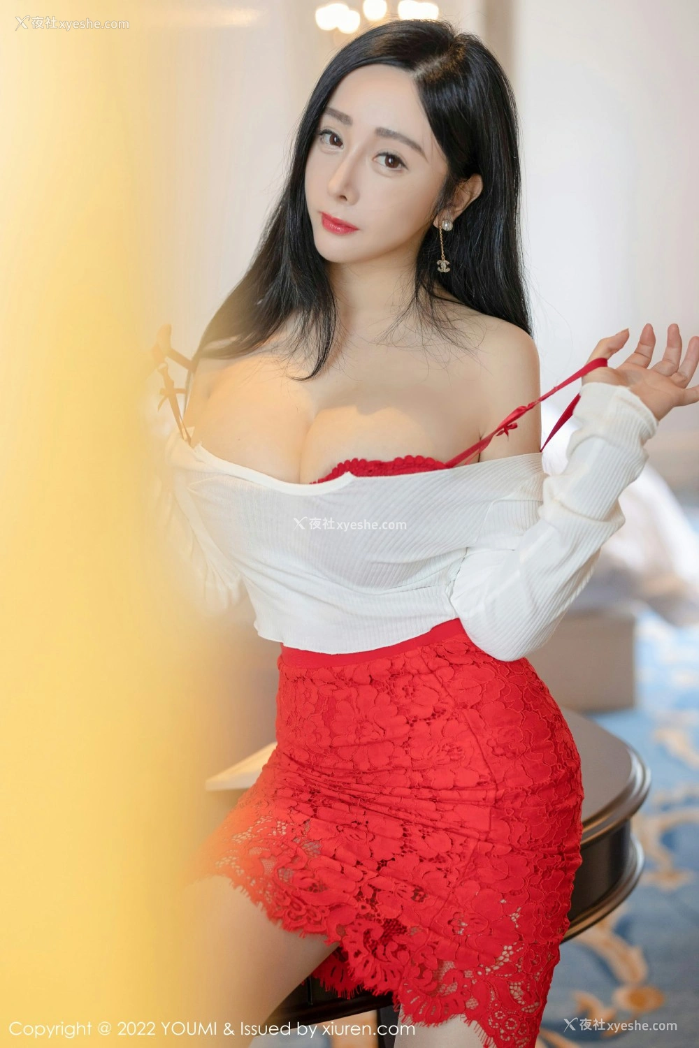 1P - [YOUMI尤蜜荟] VOL.746 允爾 酒店写真