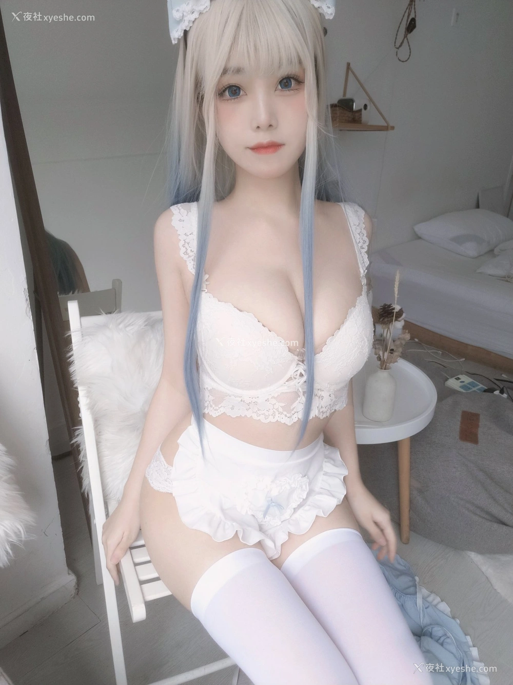 1P - 蜜汁猫裘 – 蓝baby
