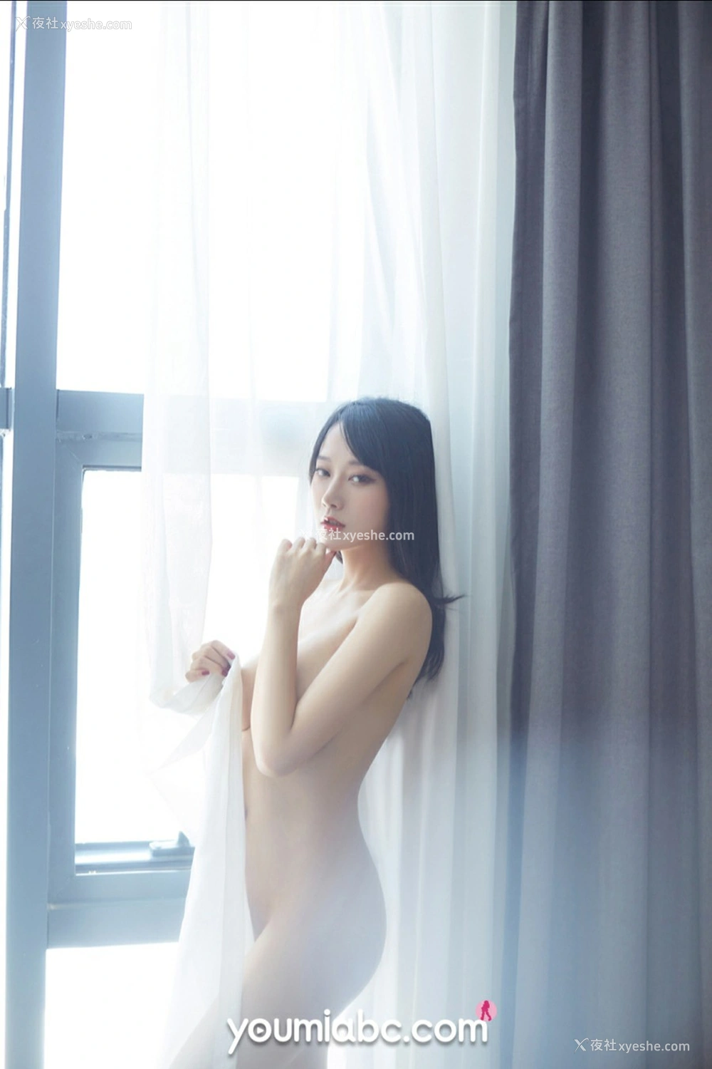 1P - [YouMi尤蜜] 何嘉颖 浴见倾心
