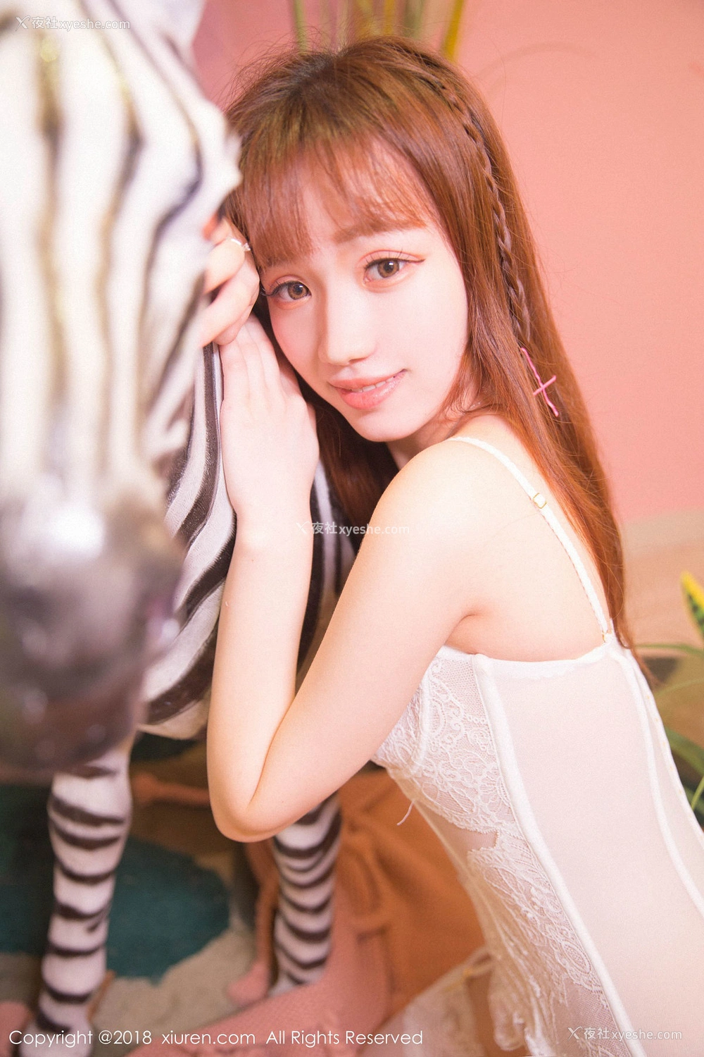 1P - [XIUREN秀人网] No.1086 龙泽美曦