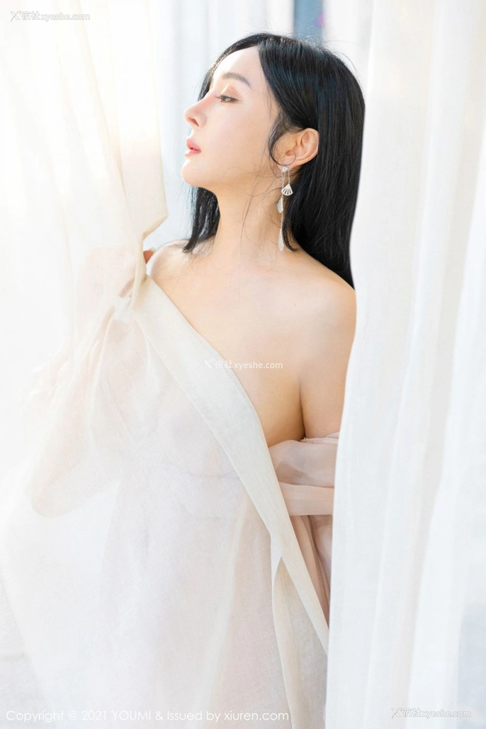 1P - [YOUMI尤蜜荟] VOL.631 允爾