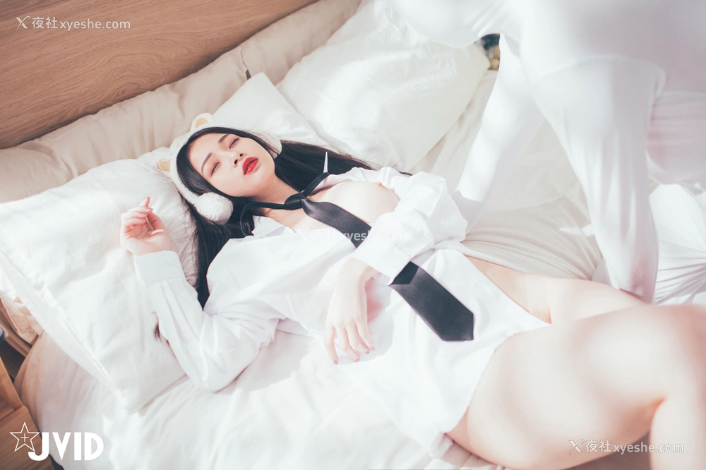 1P - 婕咪《性爱透明人间》