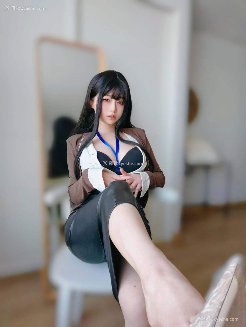1P - 女主K – 上司的秘密