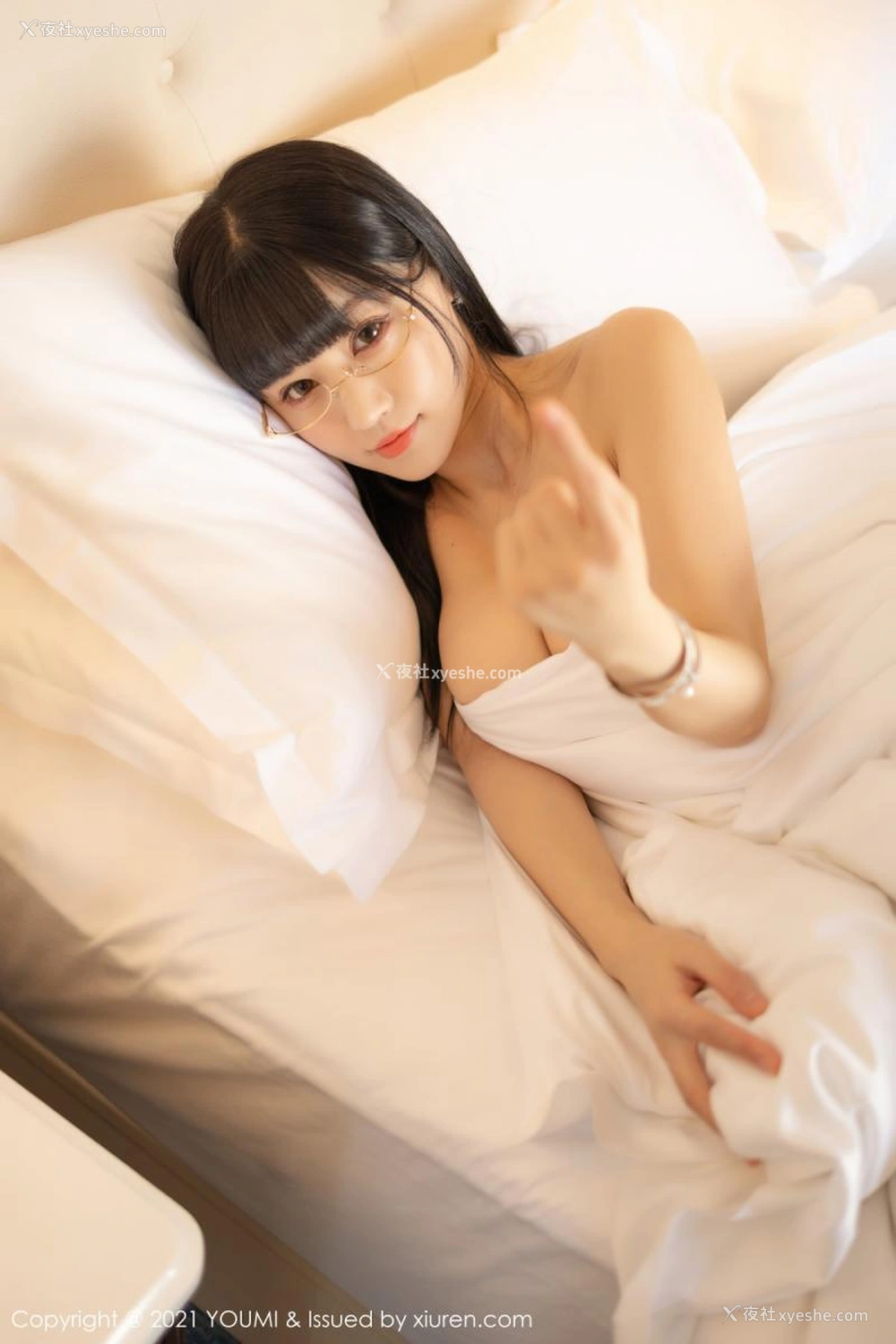 1P - [YOUMI尤蜜荟] VOL.617 朱可儿Flower