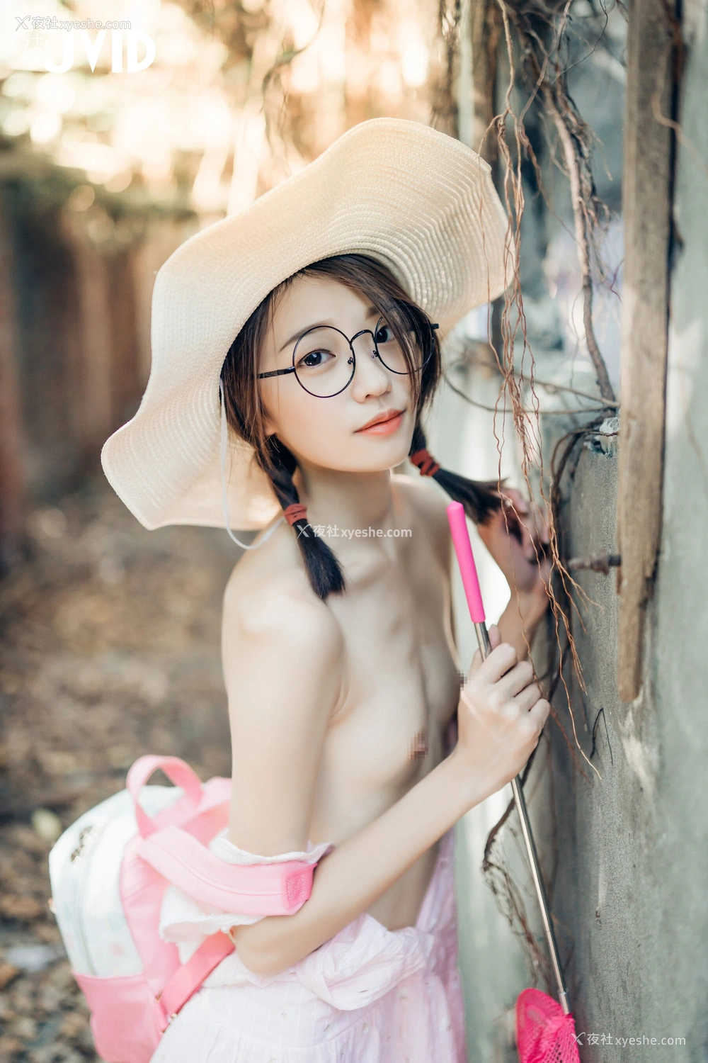 1P - 妍妍《抓精虫的小女孩》