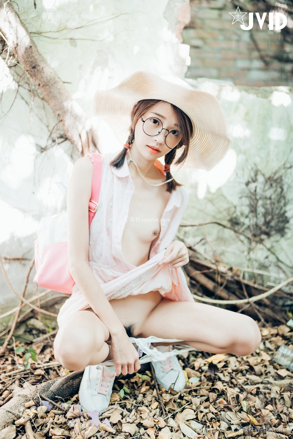 1P - 妍妍《抓精虫的小女孩》