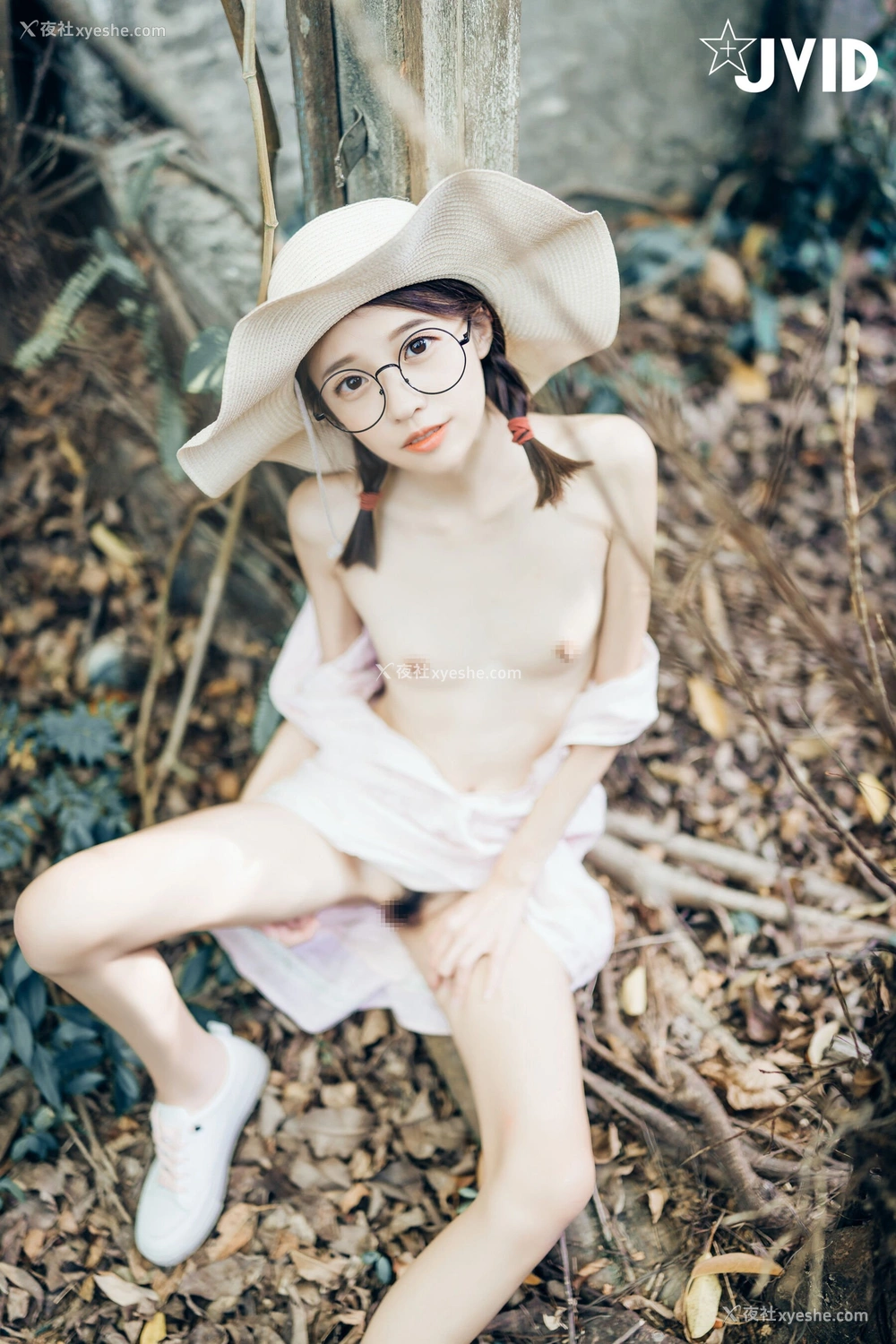 1P - 妍妍《抓精虫的小女孩》