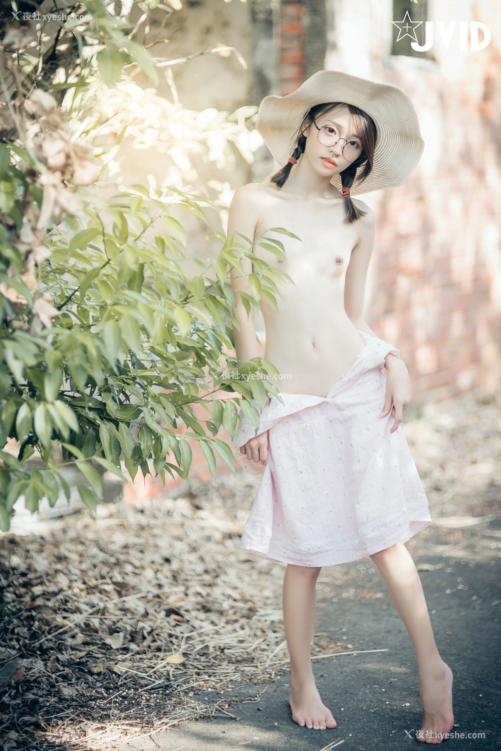 1P - 妍妍《抓精虫的小女孩》