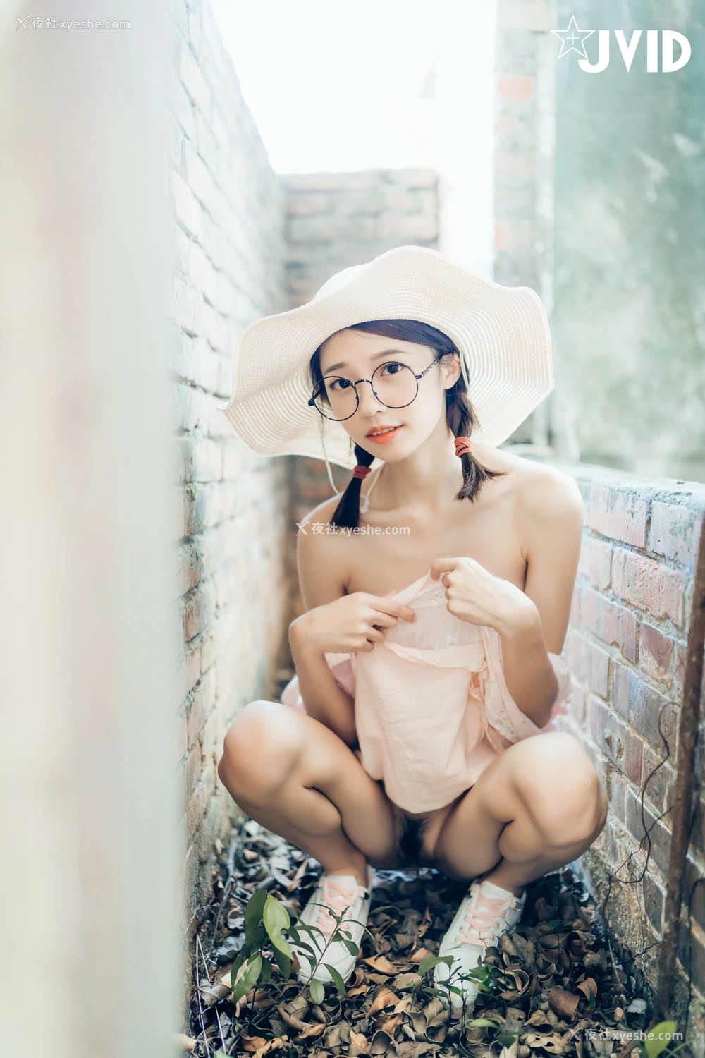 1P - 妍妍《抓精虫的小女孩》