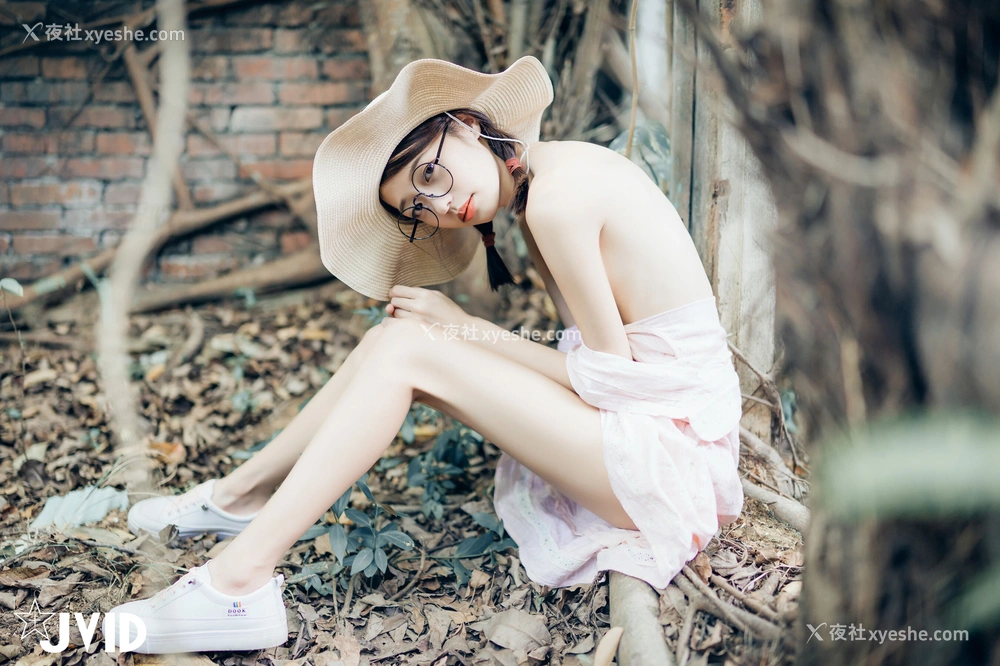 1P - 妍妍《抓精虫的小女孩》