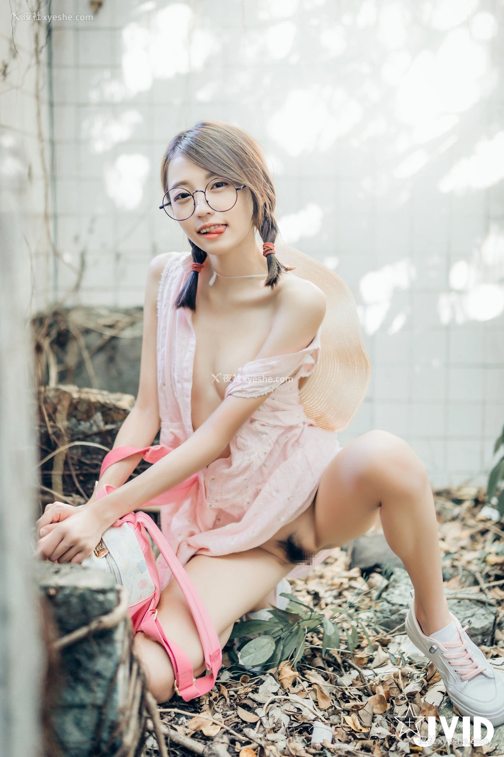 1P - 妍妍《抓精虫的小女孩》