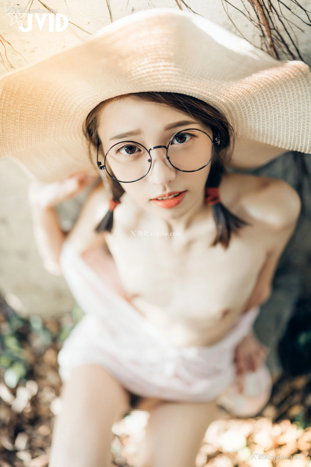 1P - 妍妍《抓精虫的小女孩》