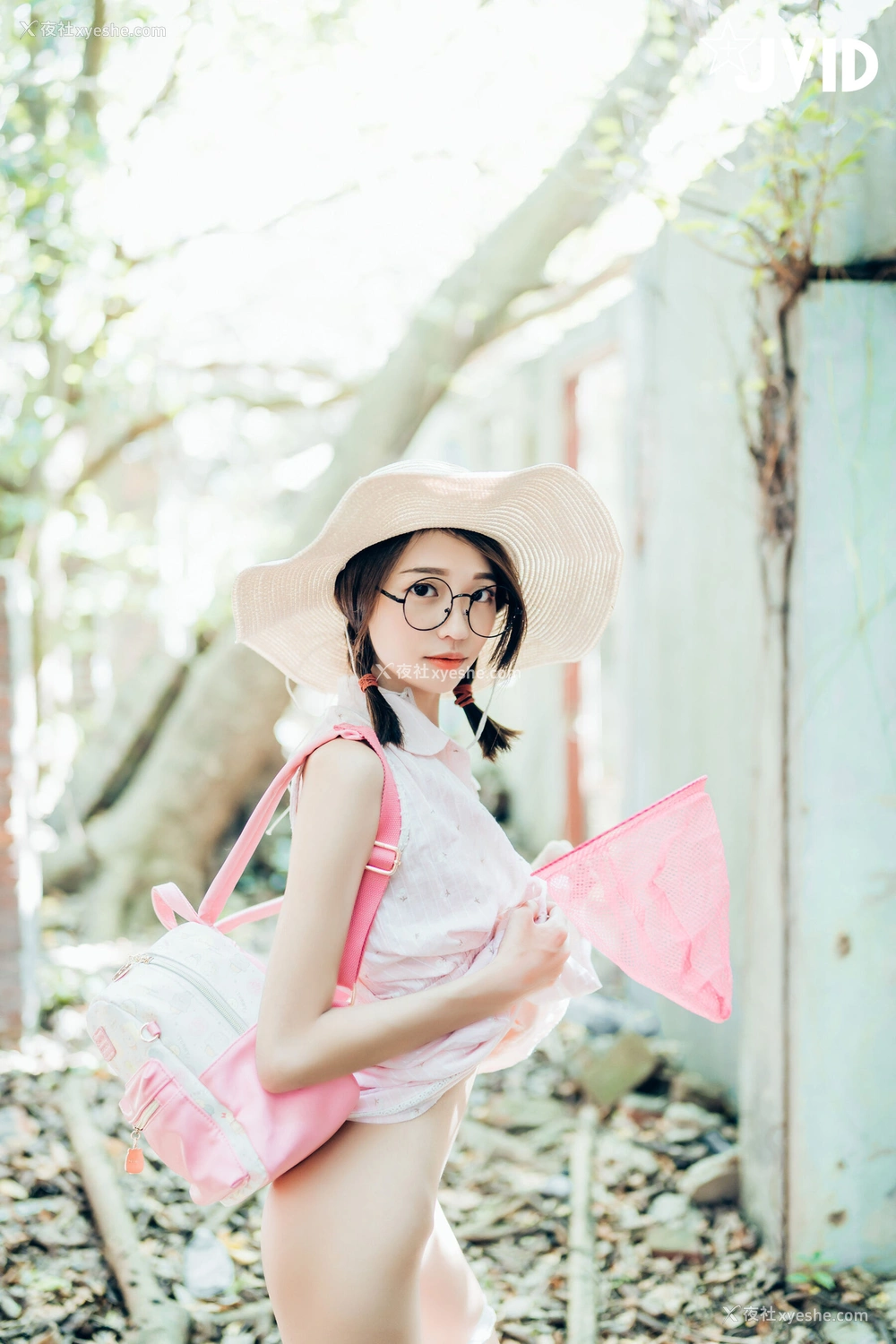 1P - 妍妍《抓精虫的小女孩》