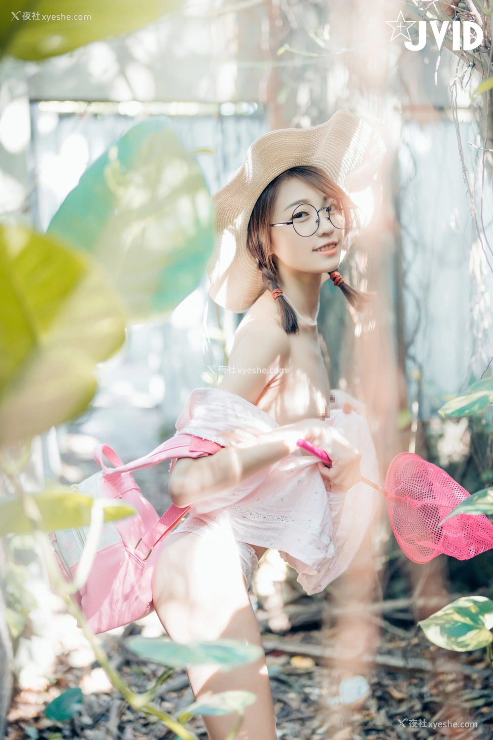 1P - 妍妍《抓精虫的小女孩》