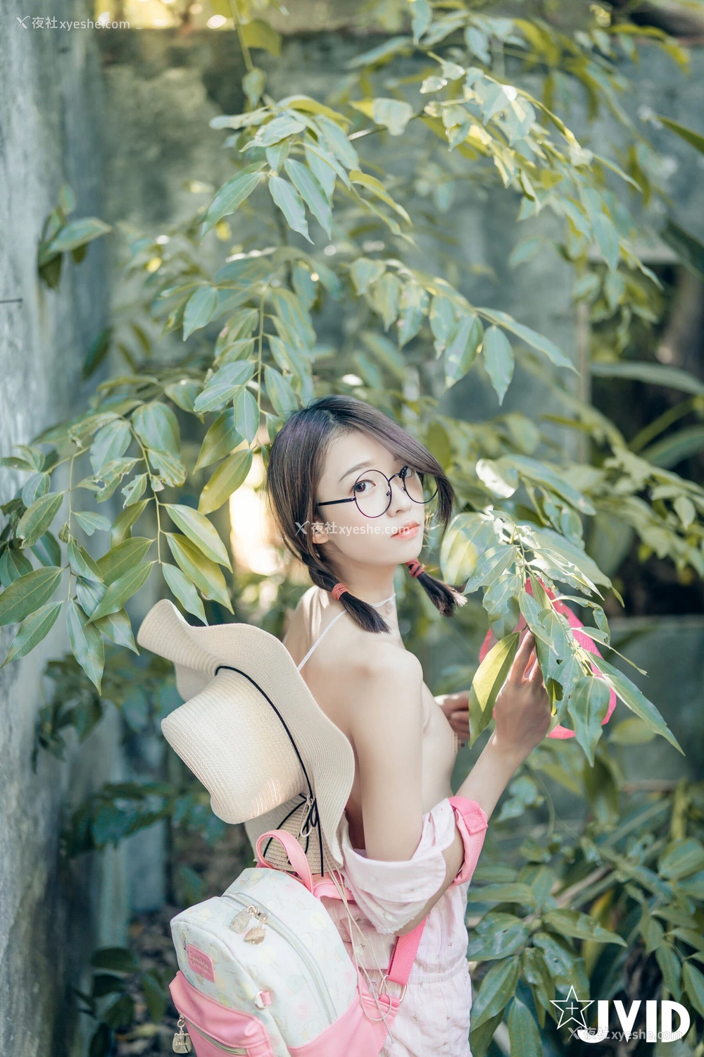 1P - 妍妍《抓精虫的小女孩》