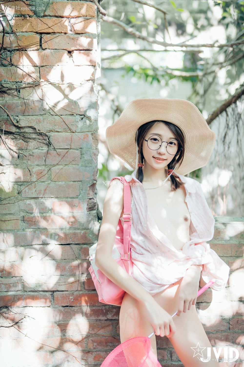 1P - 妍妍《抓精虫的小女孩》