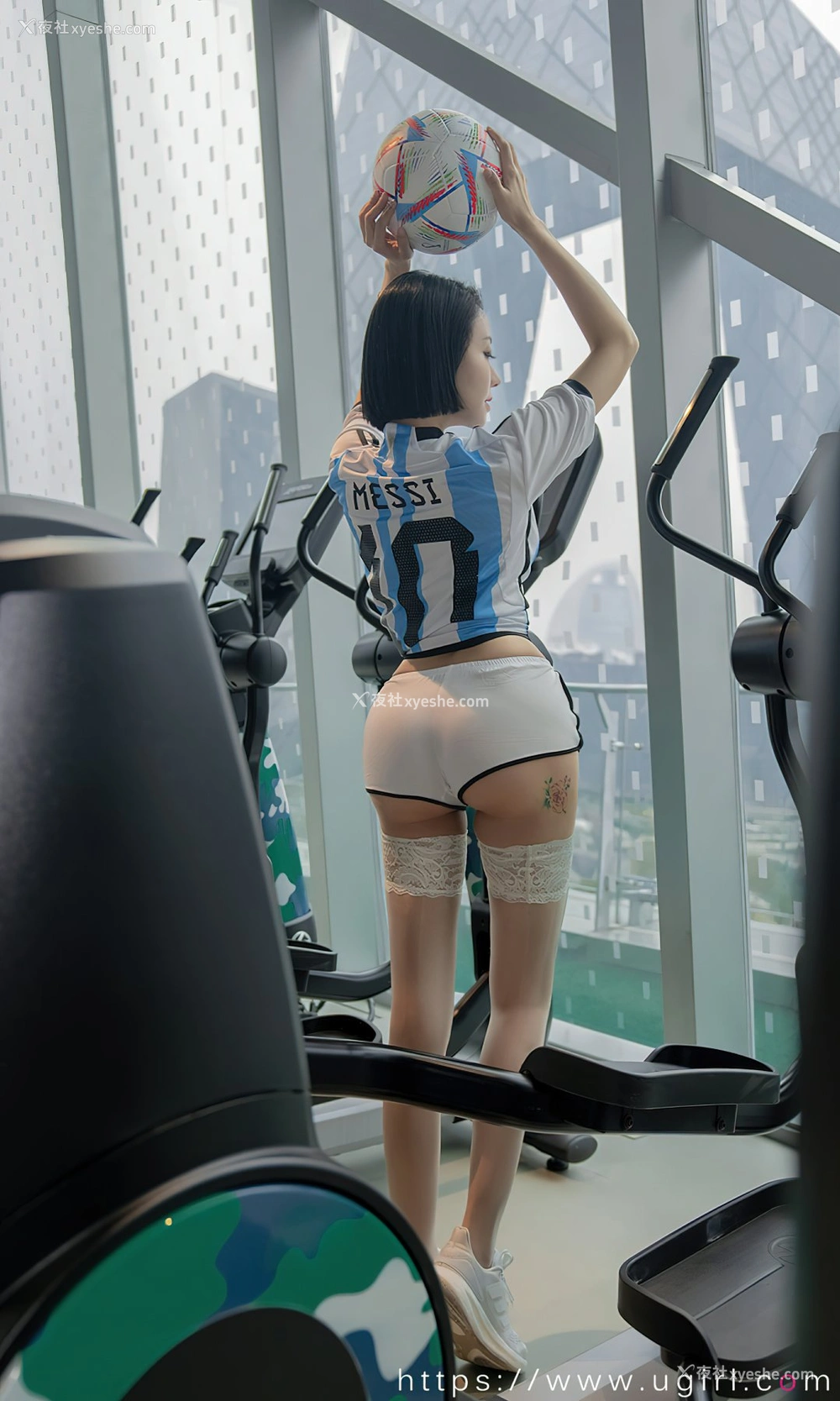 1P - [Ugirls尤果网]爱尤物专辑 No.2467 果儿Victoria 共度世界杯