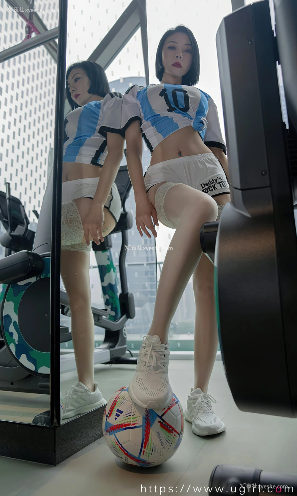 1P - [Ugirls尤果网]爱尤物专辑 No.2467 果儿Victoria 共度世界杯