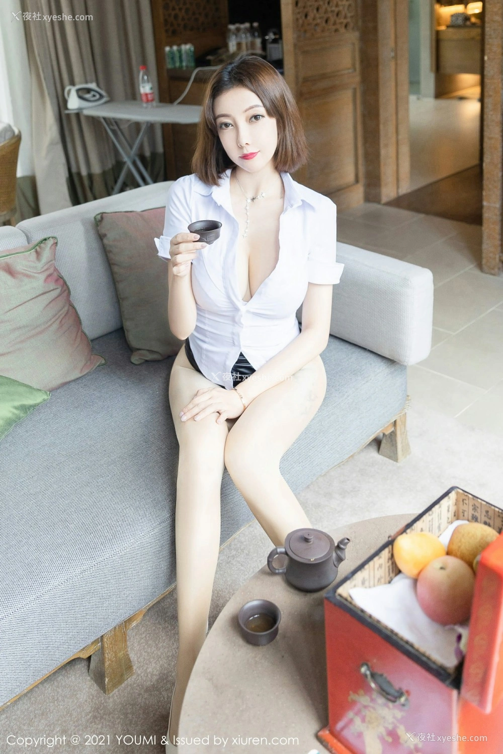 1P - [YOUMI尤蜜荟] VOL.704 果儿Victoria