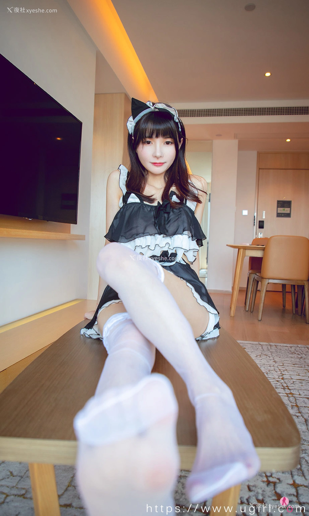 1P - [Ugirls尤果网]爱尤物专辑 No.2182 猫猫 猫仆日记