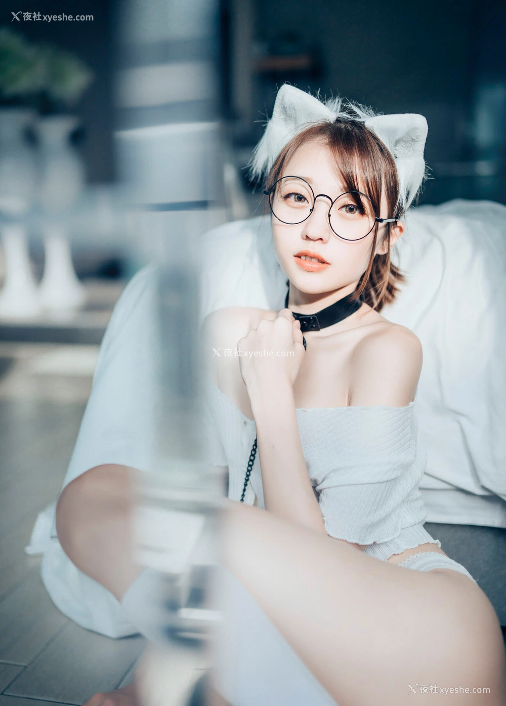 1P - 妍妍《Angel – 女孩在trasmart制服与眼镜》