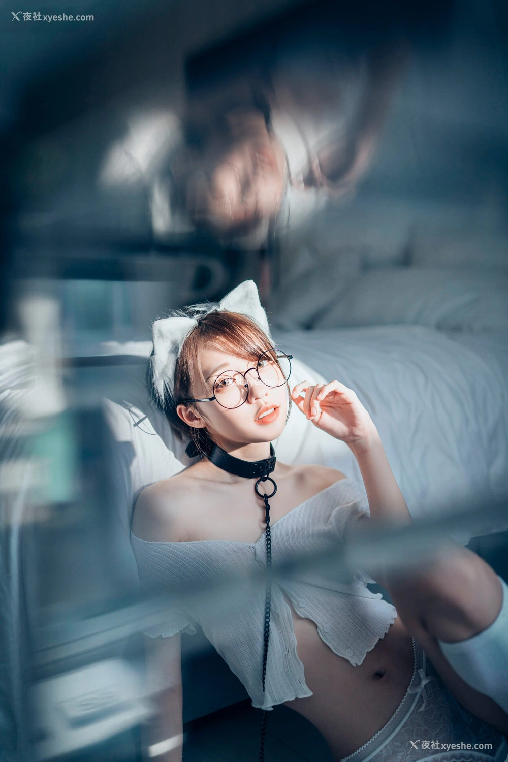 1P - 妍妍《Angel – 女孩在trasmart制服与眼镜》