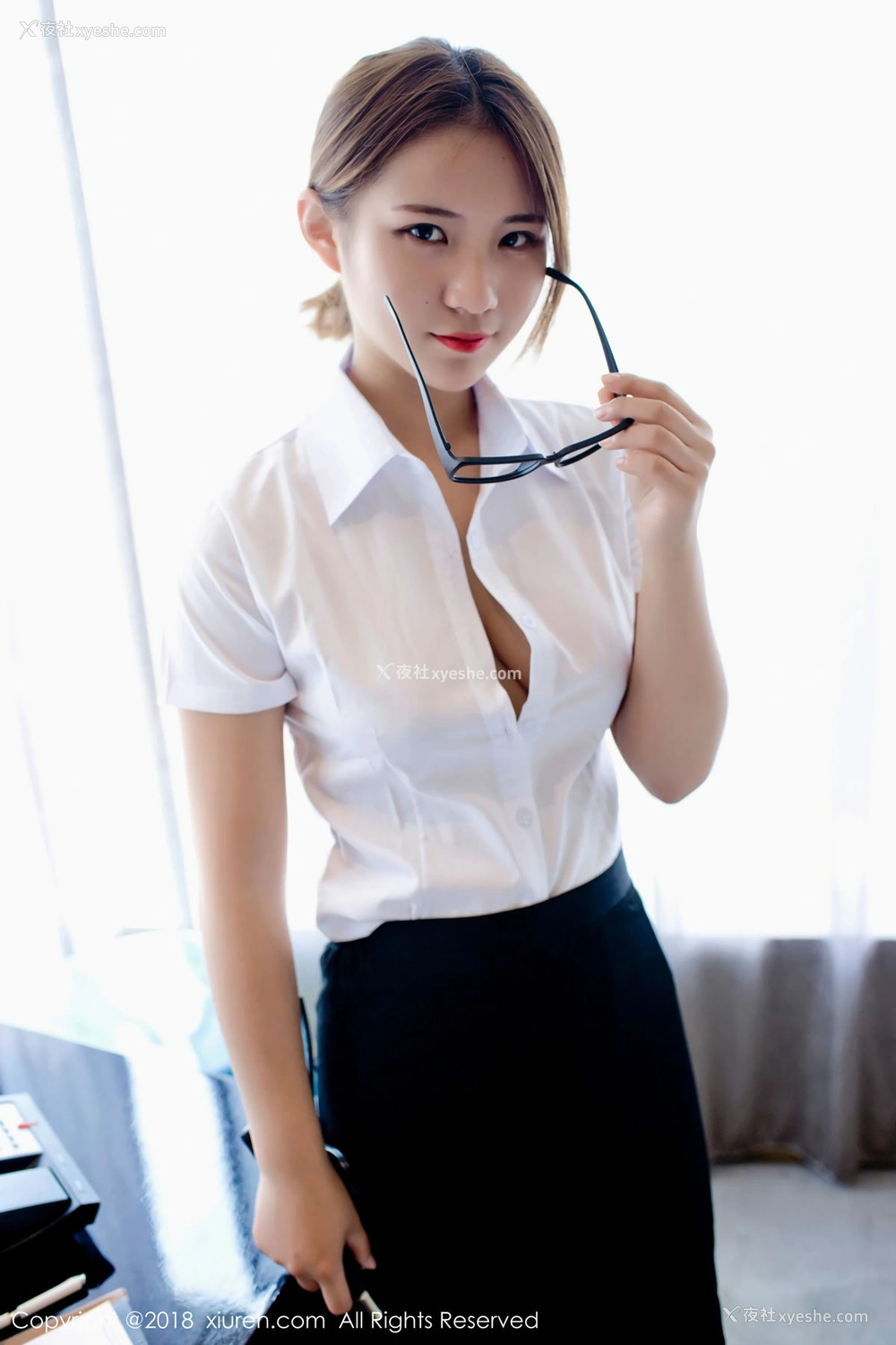 1P - [XIUREN秀人网] No.1091 久久Aimee