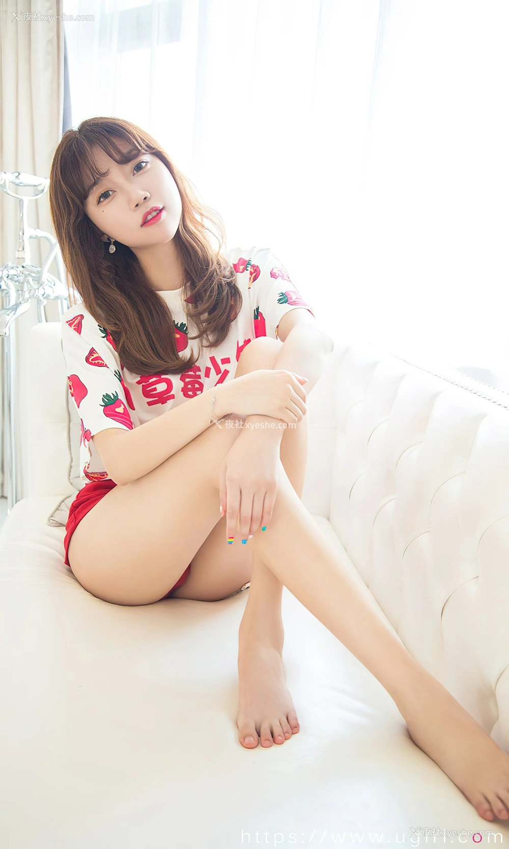 1P - [Ugirls尤果网]爱尤物专辑 No.2496 甜心 草莓少女
