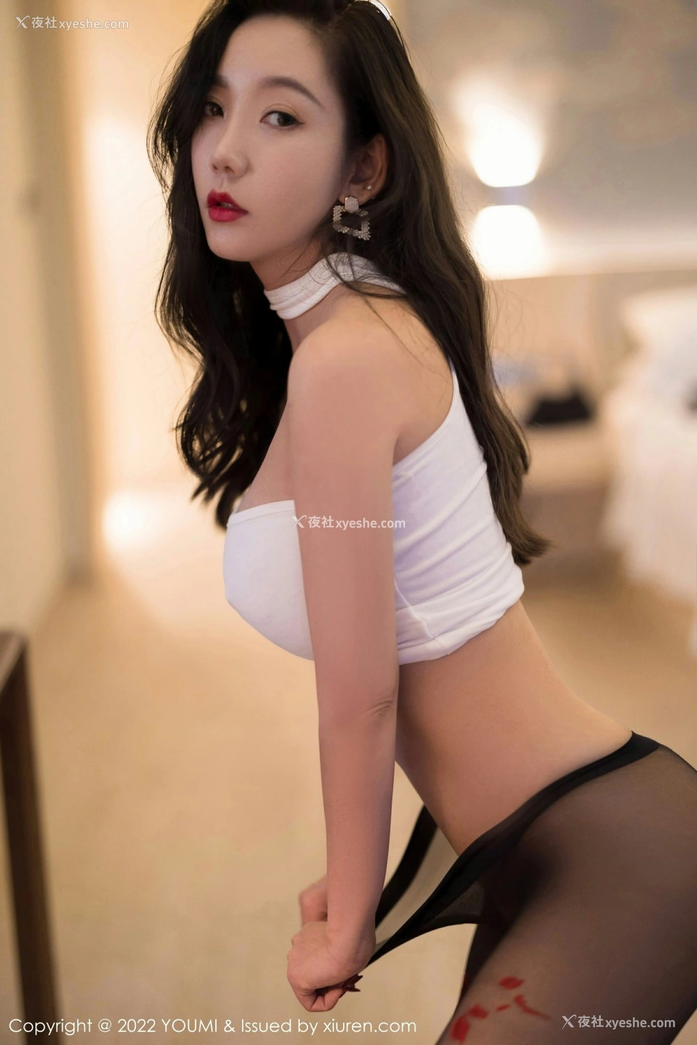 1P - [YOUMI尤蜜荟] VOL.756 艾静香 三亚写真